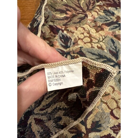 Regal Home Set of 4 Tuscan Grapes & Leaves Linen Blend Tapestry Placemats - Picture 4 of 4